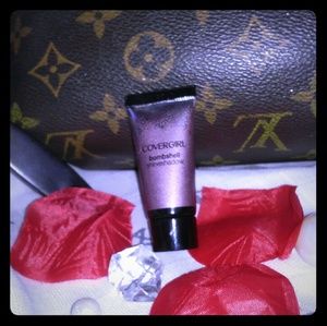 💥Brand NEW💥Covergirl Cream eye shadow